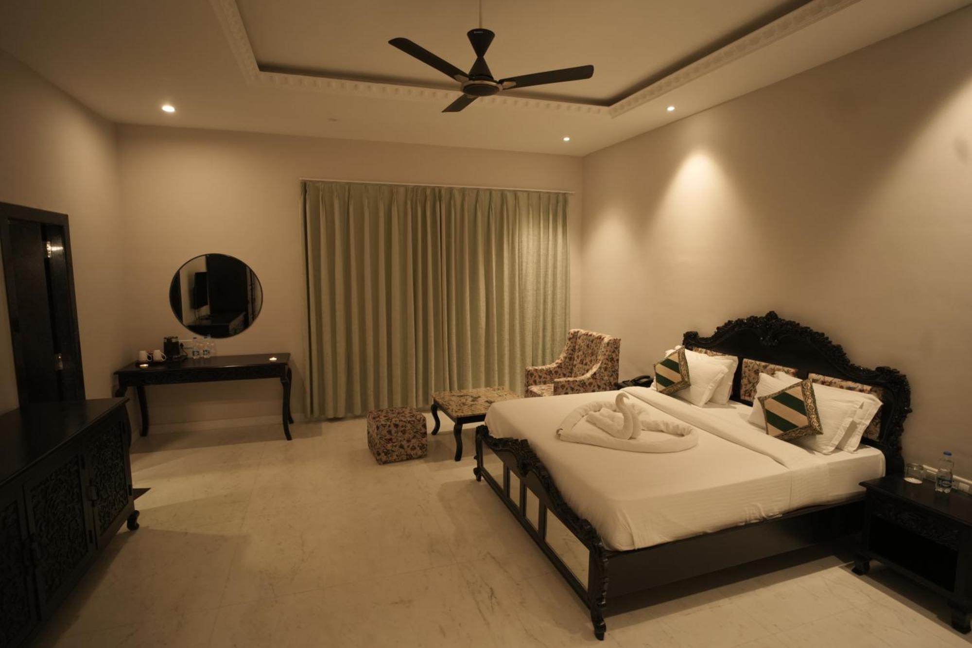 Surya Uday Villa Udaipur Exterior photo